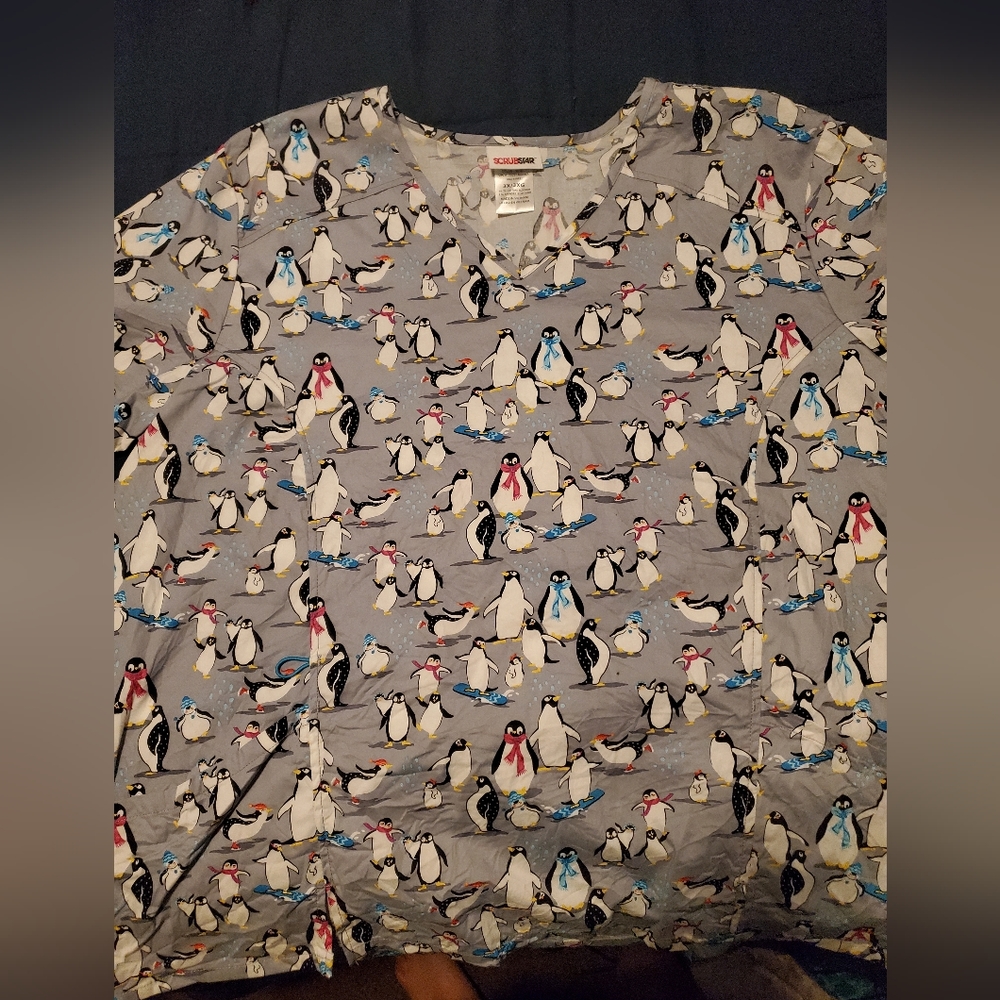 2xl scrub star top nwot
